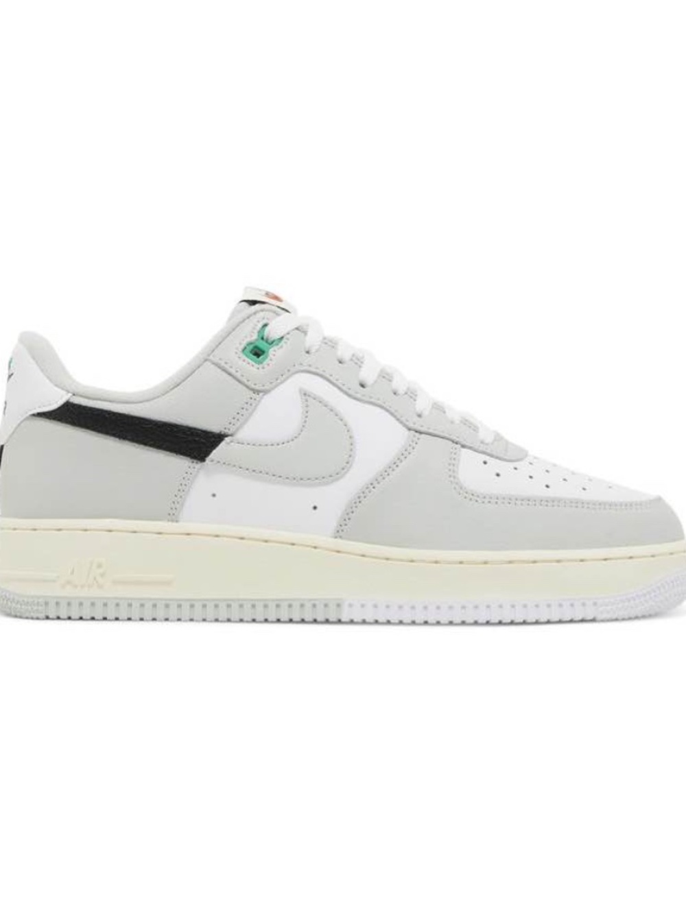 Nike Air Force 1 '07 LV8 | Men’s 11